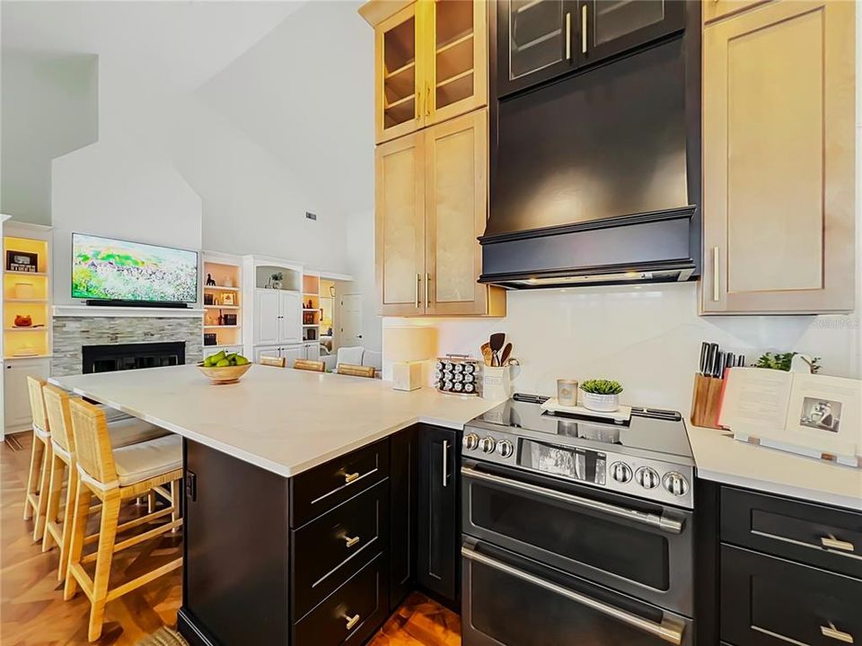For Sale: $1,150,000 (3 beds, 2 baths, 2599 Square Feet)