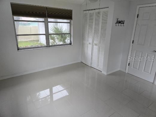 En Venta: $349,000 (4 camas, 2 baños, 1560 Pies cuadrados)