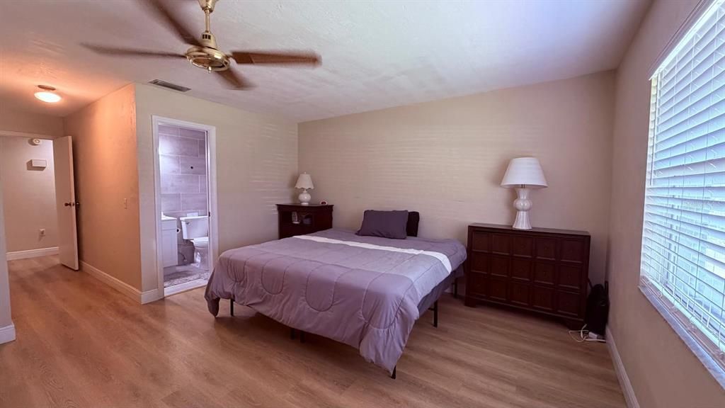 For Sale: $235,000 (2 beds, 2 baths, 1434 Square Feet)