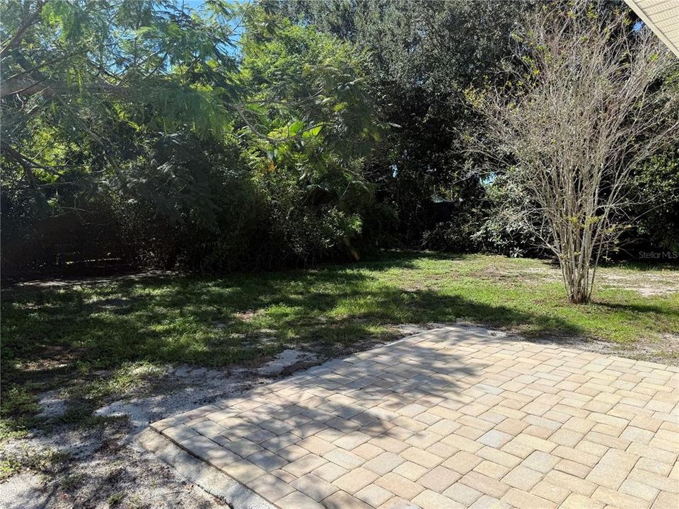 For Sale: $275,000 (2 beds, 1 baths, 750 Square Feet)