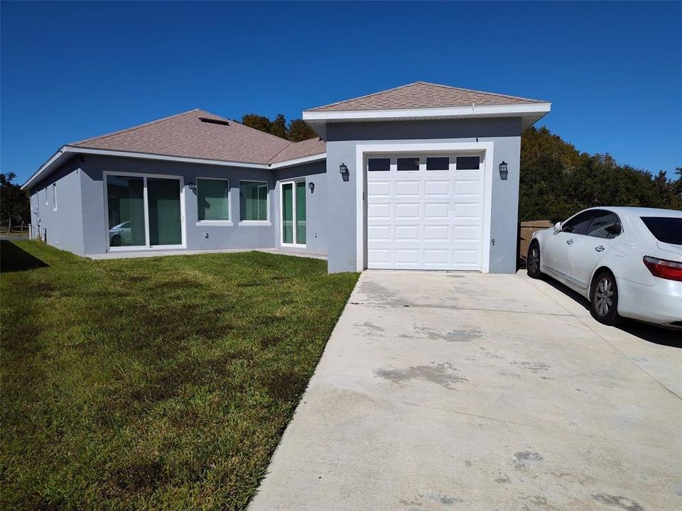 En Venta: $465,000 (4 camas, 3 baños, 1950 Pies cuadrados)