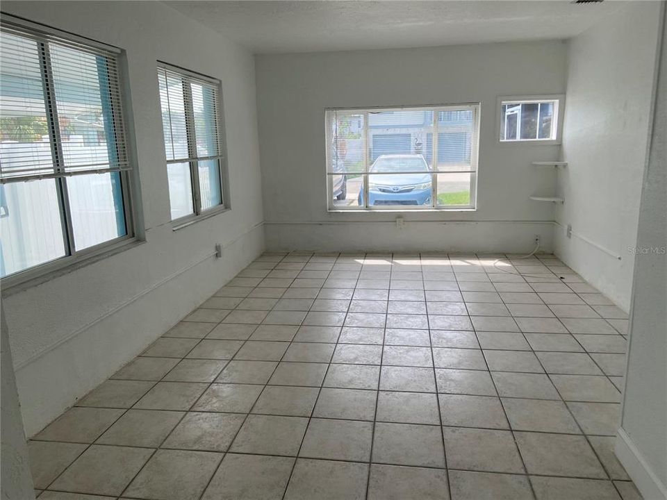 En Renta: $2,300 (2 camas, 1 baños, 952 Pies cuadrados)