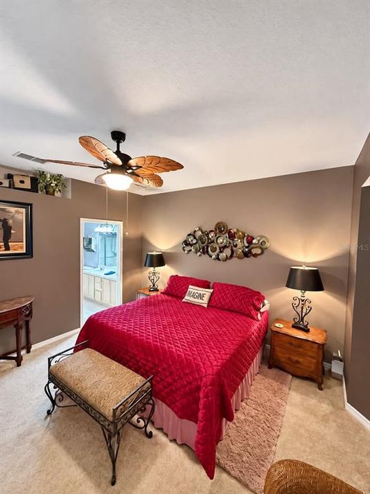 En Venta: $389,900 (2 camas, 2 baños, 1460 Pies cuadrados)