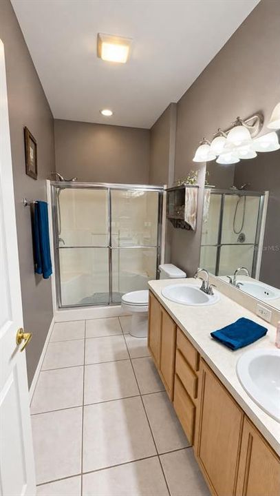 En Venta: $389,900 (2 camas, 2 baños, 1460 Pies cuadrados)