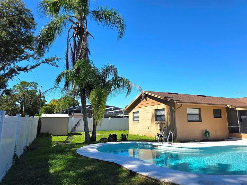 For Rent: $2,625 (3 beds, 2 baths, 1626 Square Feet)