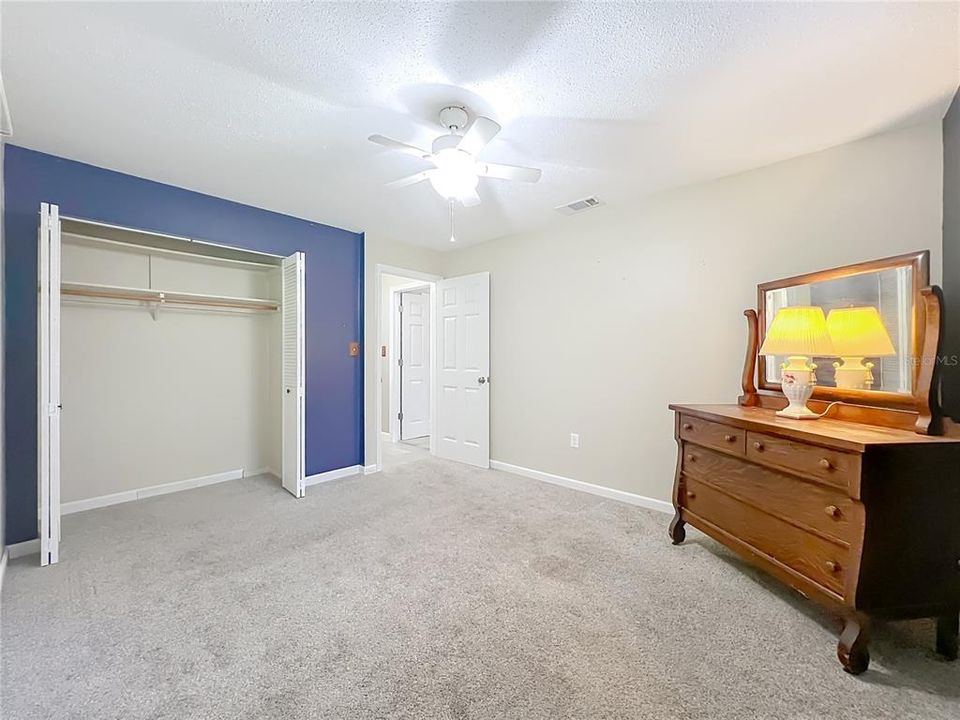 For Sale: $289,900 (2 beds, 2 baths, 1252 Square Feet)
