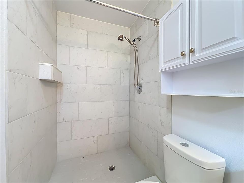 For Sale: $289,900 (2 beds, 2 baths, 1252 Square Feet)