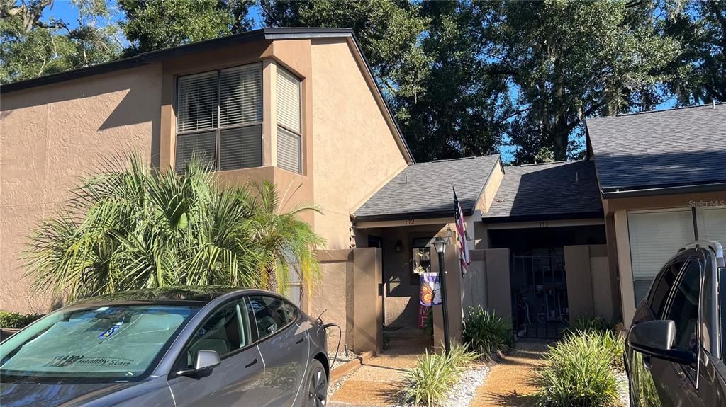 For Sale: $234,999 (2 beds, 2 baths, 1199 Square Feet)