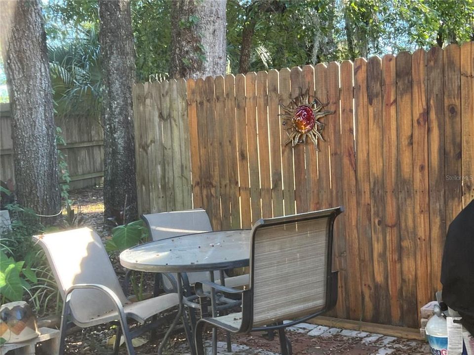 For Sale: $234,999 (2 beds, 2 baths, 1199 Square Feet)