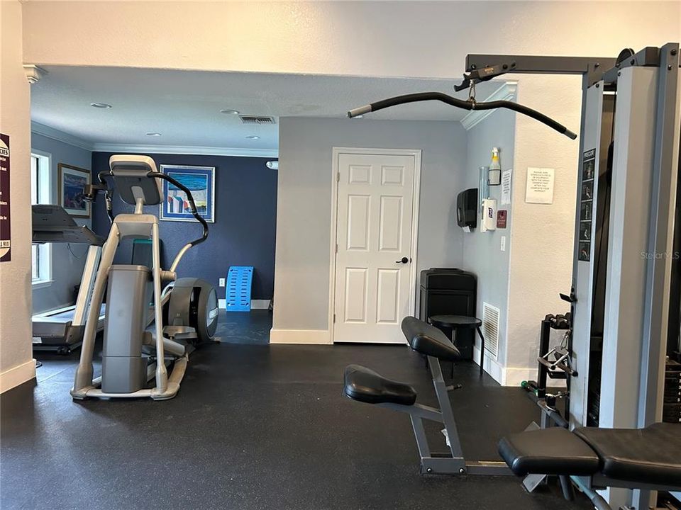 For Sale: $234,999 (2 beds, 2 baths, 1199 Square Feet)