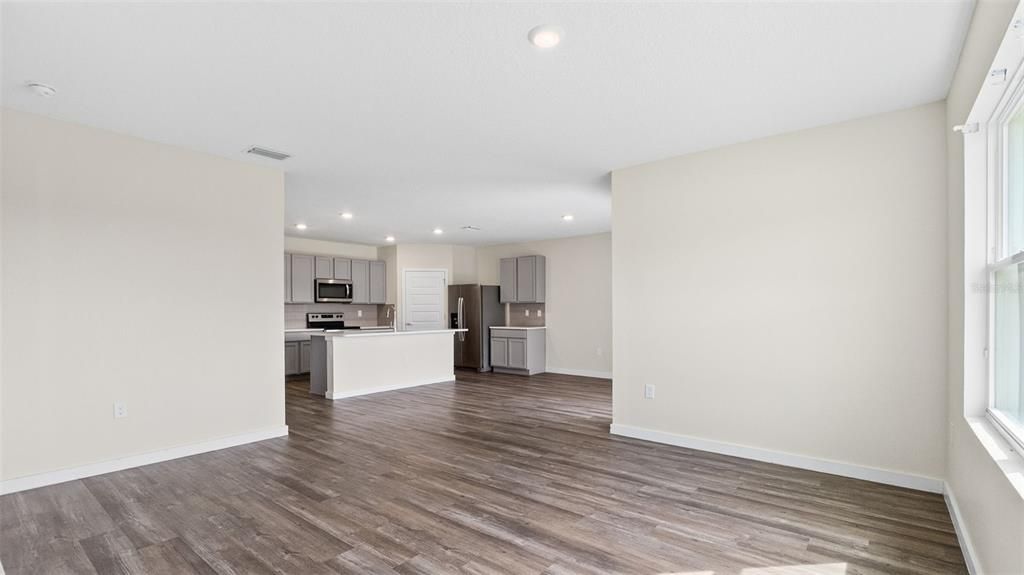En Venta: $439,900 (4 camas, 2 baños, 1846 Pies cuadrados)