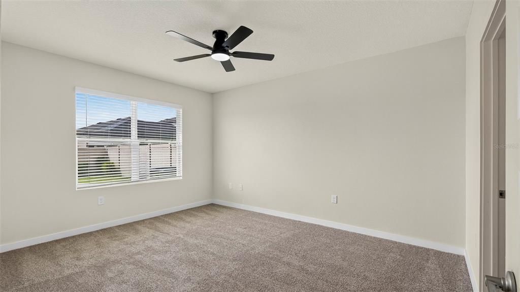 En Venta: $439,900 (4 camas, 2 baños, 1846 Pies cuadrados)