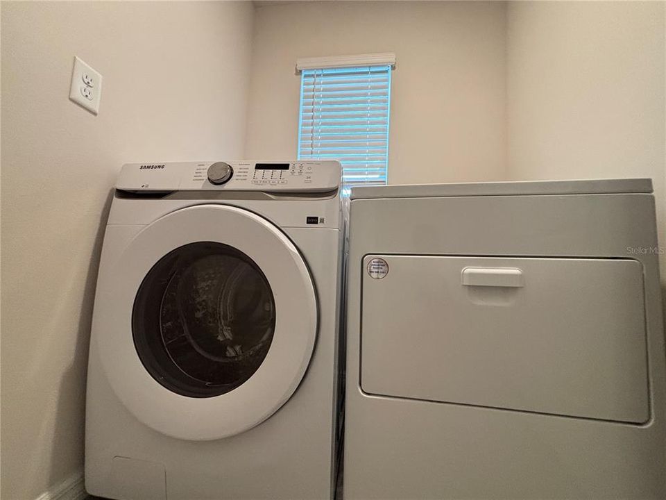 For Sale: $347,000 (3 beds, 2 baths, 1510 Square Feet)
