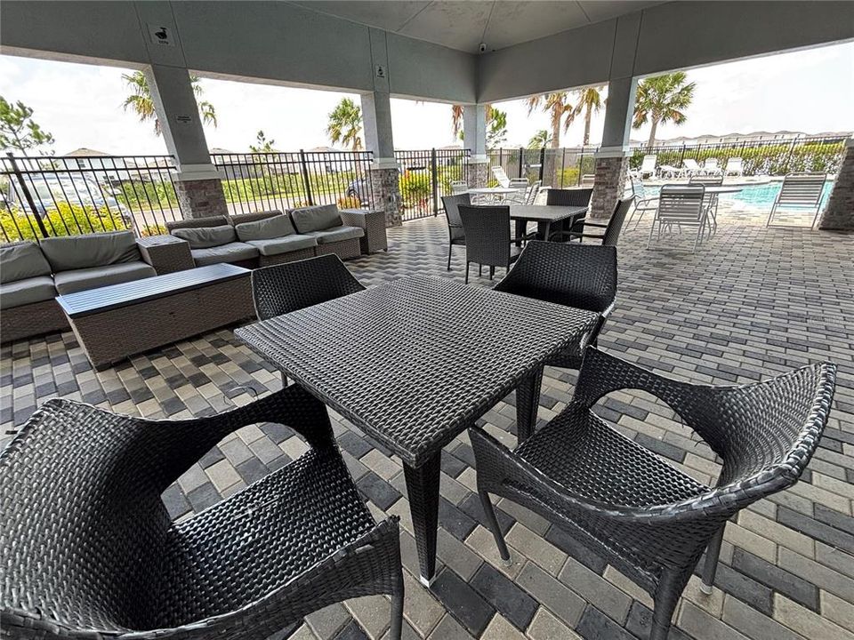 For Sale: $347,000 (3 beds, 2 baths, 1510 Square Feet)