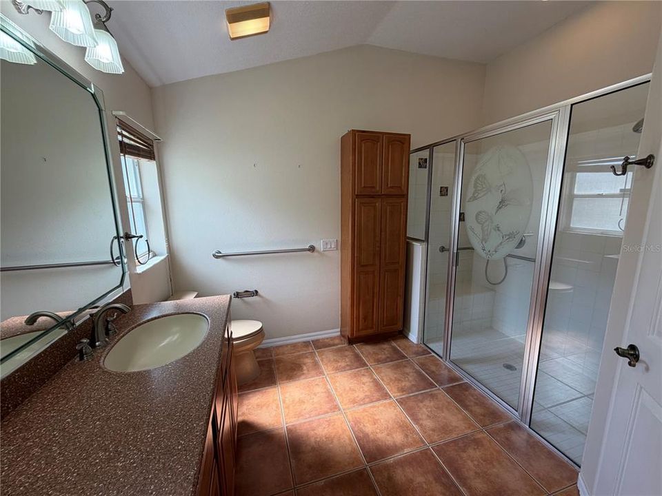 В аренду: $2,200 (3 спален, 2 ванн, 1724 Квадратных фут)