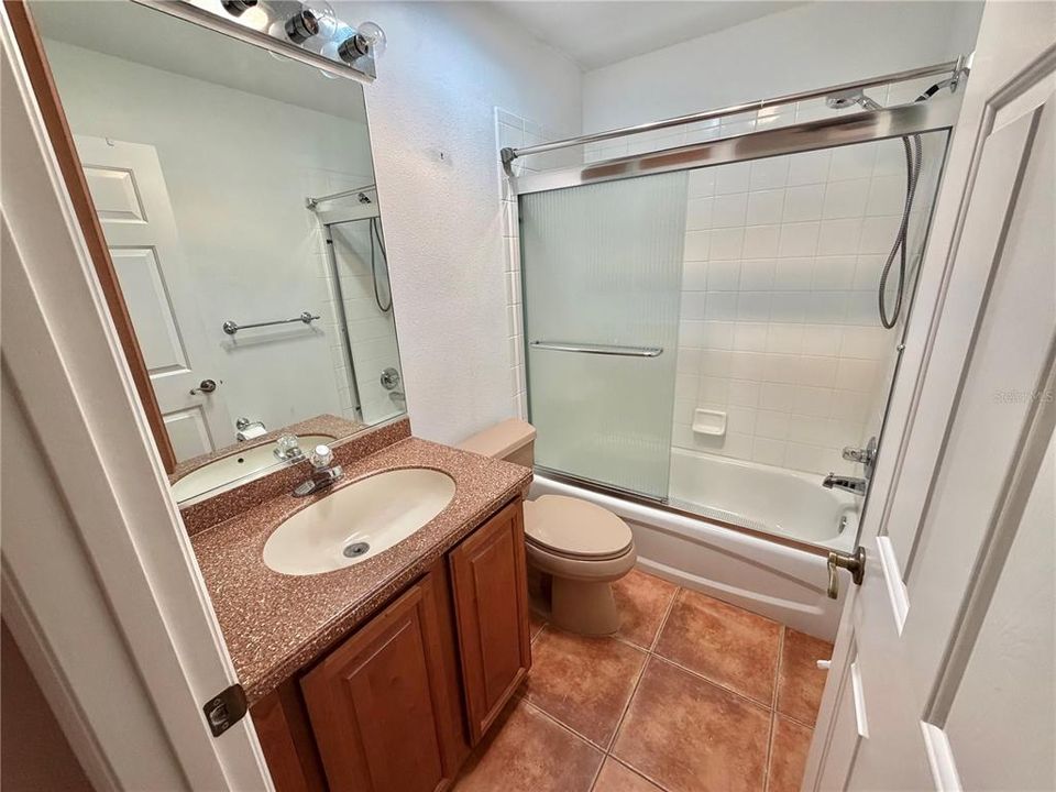 В аренду: $2,200 (3 спален, 2 ванн, 1724 Квадратных фут)