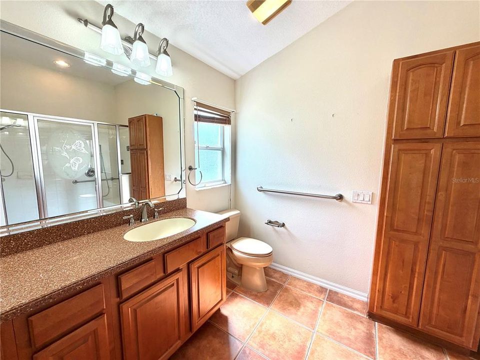 В аренду: $2,200 (3 спален, 2 ванн, 1724 Квадратных фут)