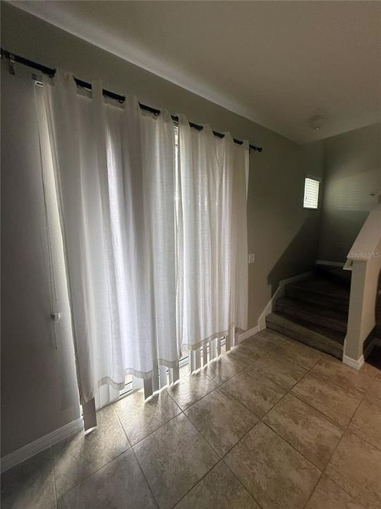 На продажу: $290,000 (3 спален, 2 ванн, 1832 Квадратных фут)