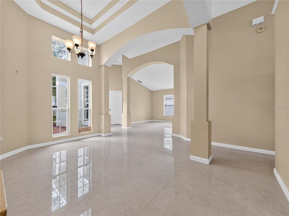 En Venta: $499,000 (4 camas, 2 baños, 2315 Pies cuadrados)