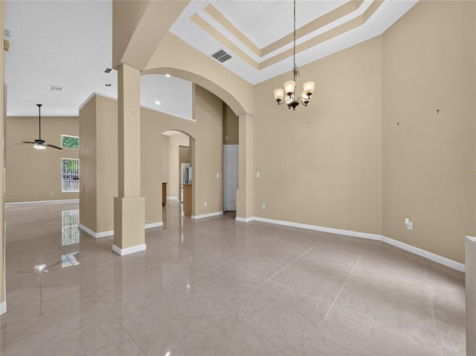 En Venta: $499,000 (4 camas, 2 baños, 2315 Pies cuadrados)