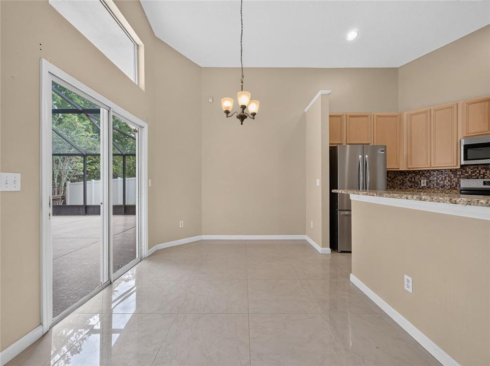 En Venta: $499,000 (4 camas, 2 baños, 2315 Pies cuadrados)