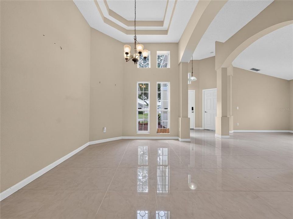 En Venta: $499,000 (4 camas, 2 baños, 2315 Pies cuadrados)