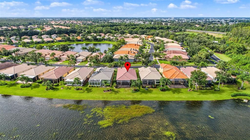 Activo con contrato: $439,900 (3 camas, 2 baños, 2061 Pies cuadrados)