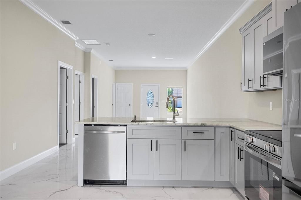В аренду: $1,900 (3 спален, 2 ванн, 1516 Квадратных фут)
