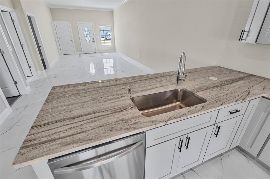 В аренду: $1,900 (3 спален, 2 ванн, 1516 Квадратных фут)