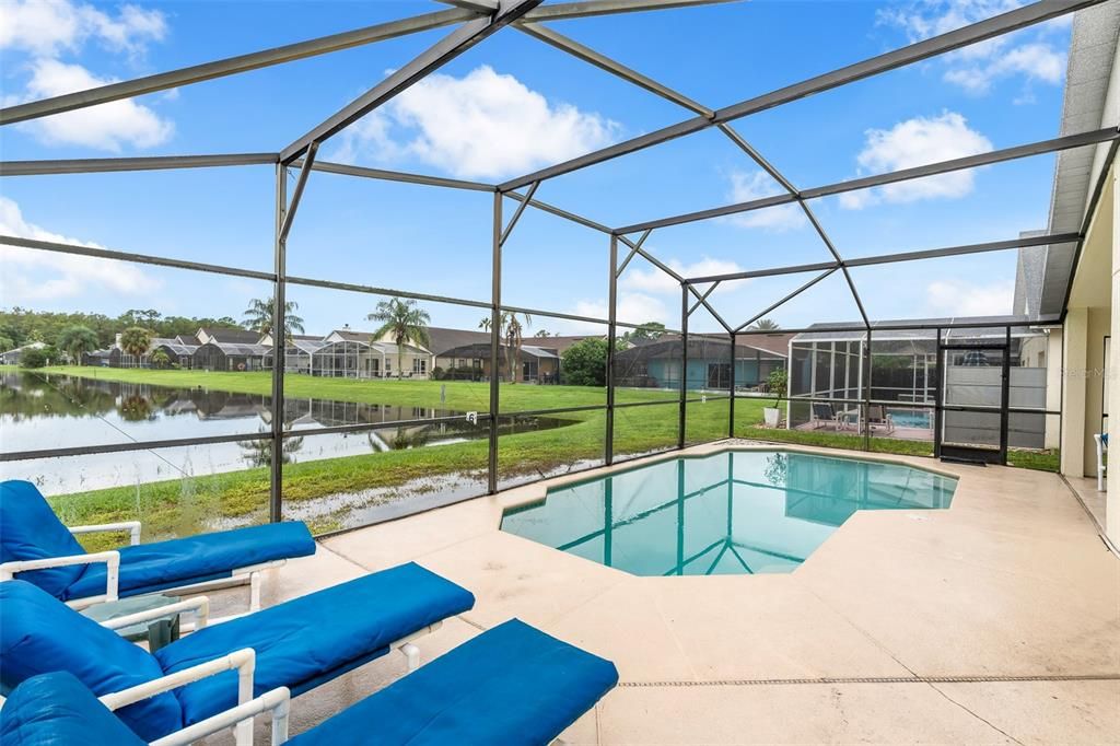 En Venta: $395,000 (4 camas, 2 baños, 1822 Pies cuadrados)