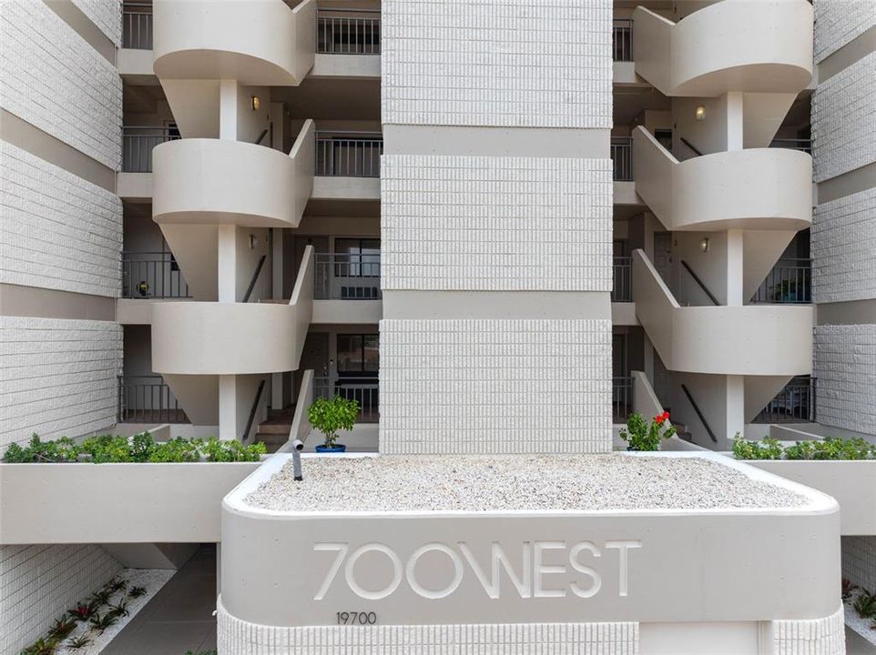 En Venta: $1,265,000 (3 camas, 3 baños, 1740 Pies cuadrados)