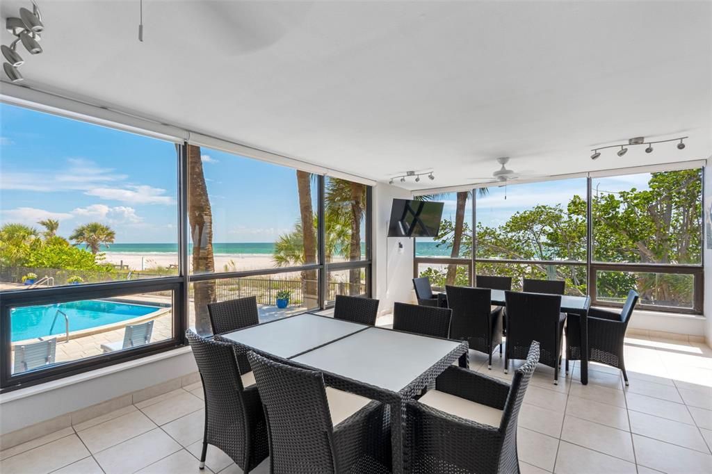 En Venta: $1,265,000 (3 camas, 3 baños, 1740 Pies cuadrados)