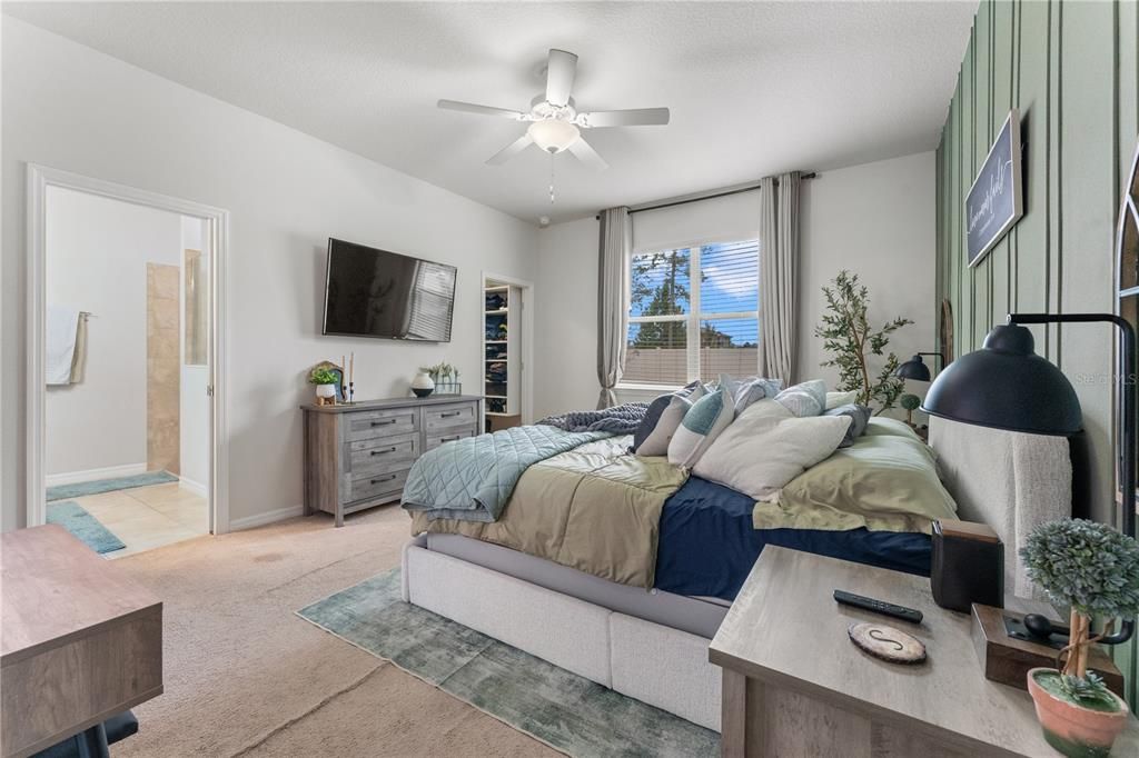 For Sale: $329,990 (3 beds, 2 baths, 2041 Square Feet)