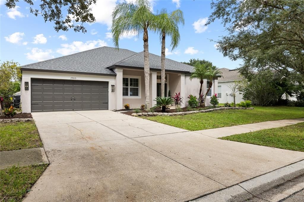 For Sale: $949,000 (5 beds, 3 baths, 3091 Square Feet)