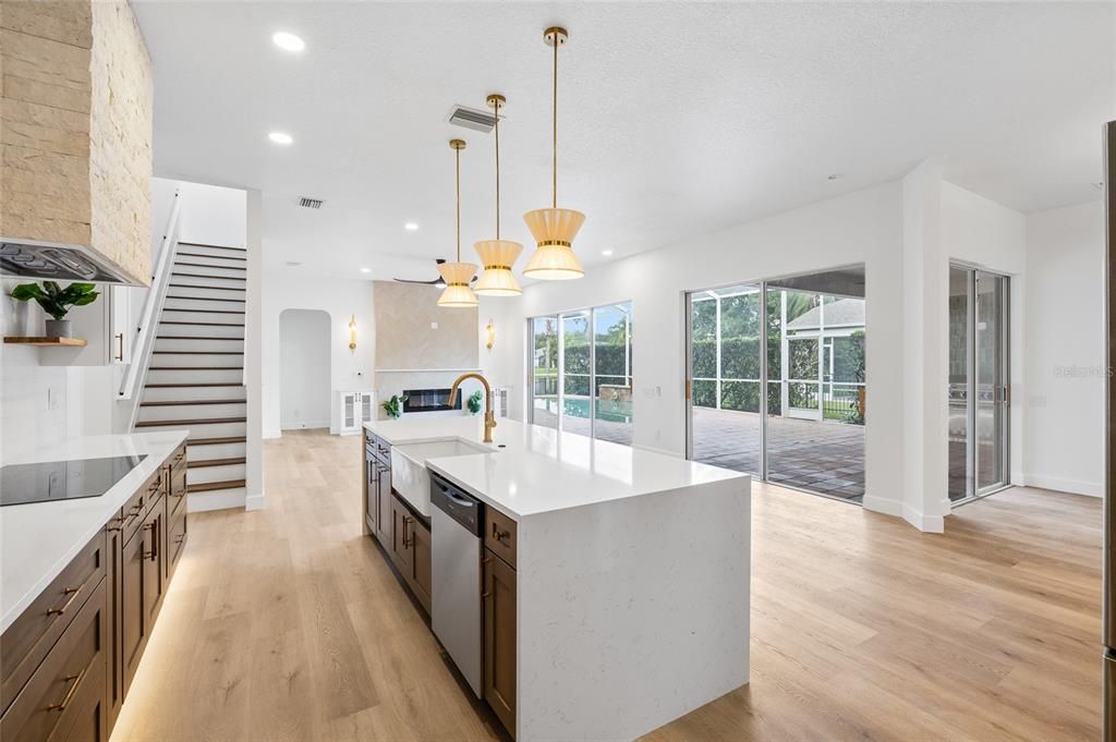 For Sale: $949,000 (5 beds, 3 baths, 3091 Square Feet)