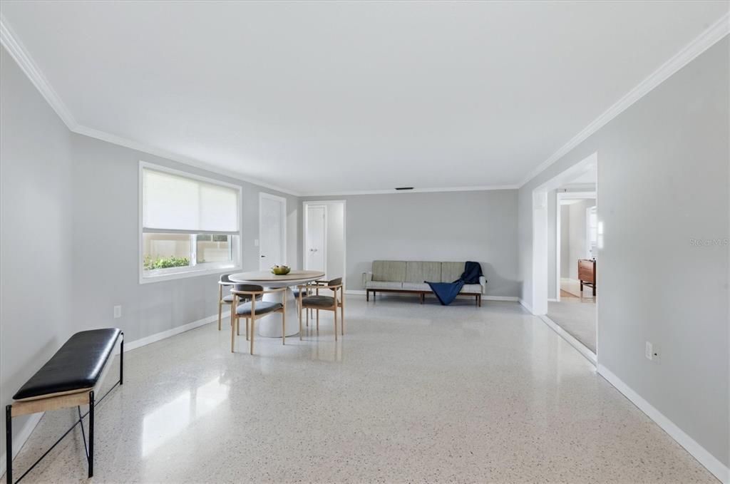 En Venta: $399,000 (2 camas, 2 baños, 1628 Pies cuadrados)
