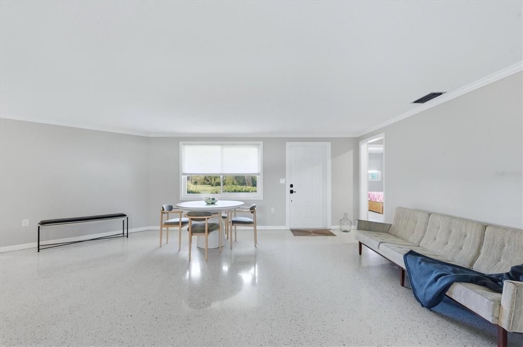 En Venta: $399,000 (2 camas, 2 baños, 1628 Pies cuadrados)