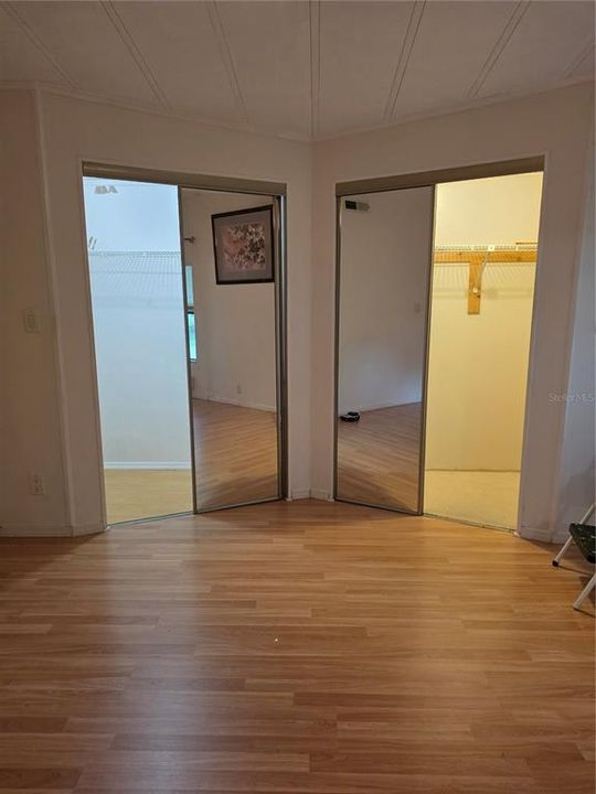 For Sale: $124,900 (2 beds, 2 baths, 1408 Square Feet)
