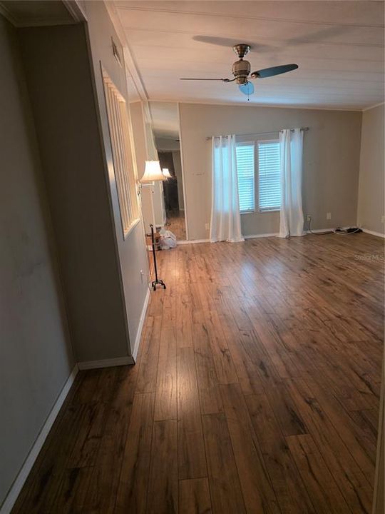 For Sale: $124,900 (2 beds, 2 baths, 1408 Square Feet)