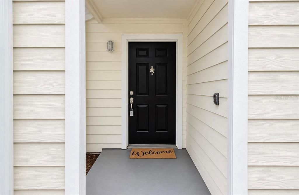 For Sale: $136,500 (2 beds, 2 baths, 934 Square Feet)