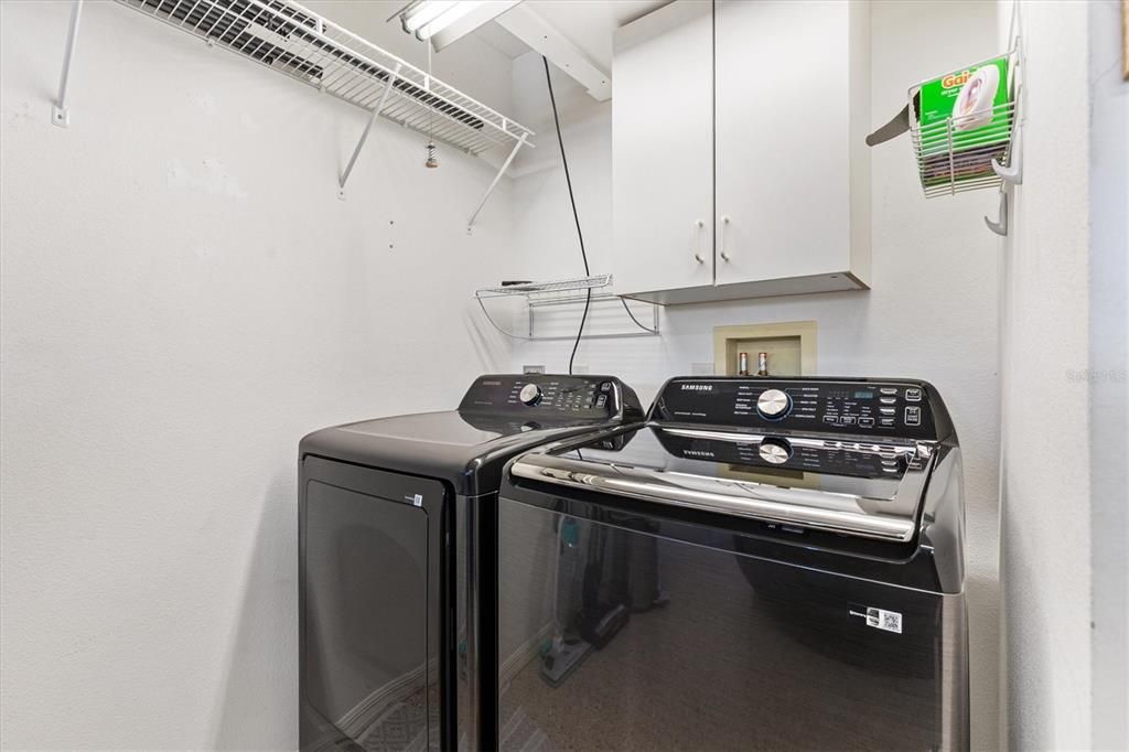 En Venta: $349,000 (2 camas, 2 baños, 1100 Pies cuadrados)