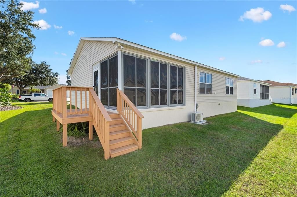 En Venta: $349,000 (2 camas, 2 baños, 1100 Pies cuadrados)