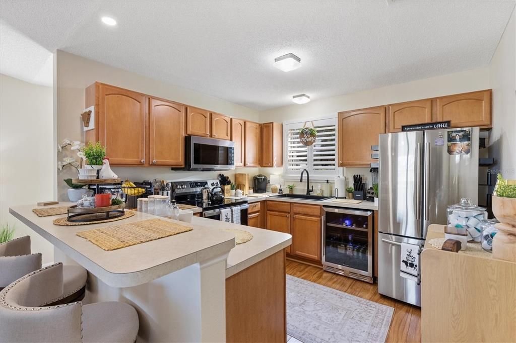 En Venta: $349,000 (2 camas, 2 baños, 1100 Pies cuadrados)