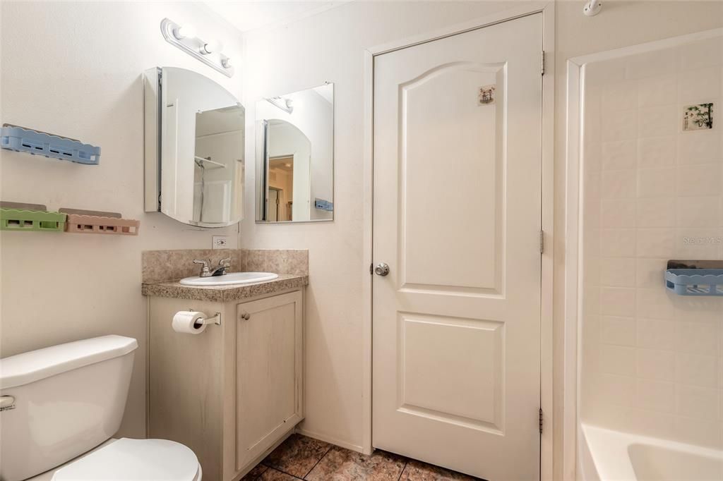 En Venta: $450,000 (2 camas, 1 baños, 840 Pies cuadrados)
