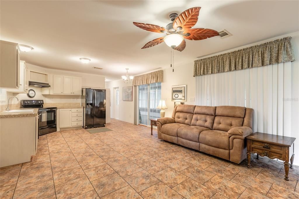 En Venta: $450,000 (2 camas, 1 baños, 840 Pies cuadrados)