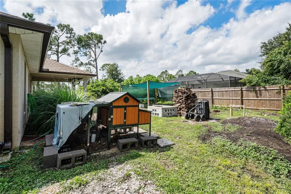 For Sale: $359,900 (3 beds, 2 baths, 2035 Square Feet)