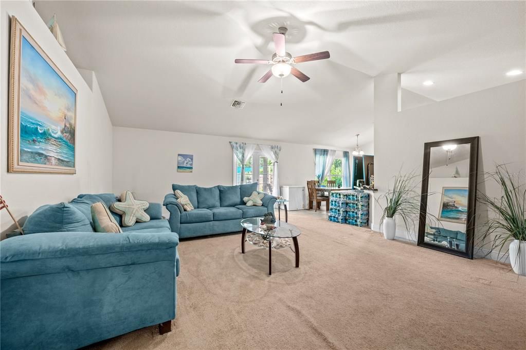 For Sale: $359,900 (3 beds, 2 baths, 2035 Square Feet)