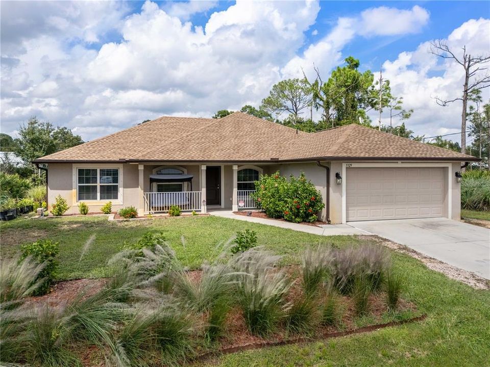For Sale: $359,900 (3 beds, 2 baths, 2035 Square Feet)