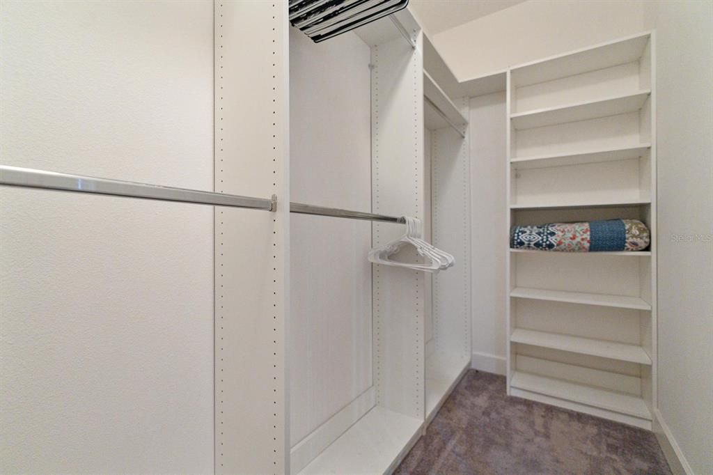 For Rent: $2,500 (3 beds, 2 baths, 1512 Square Feet)