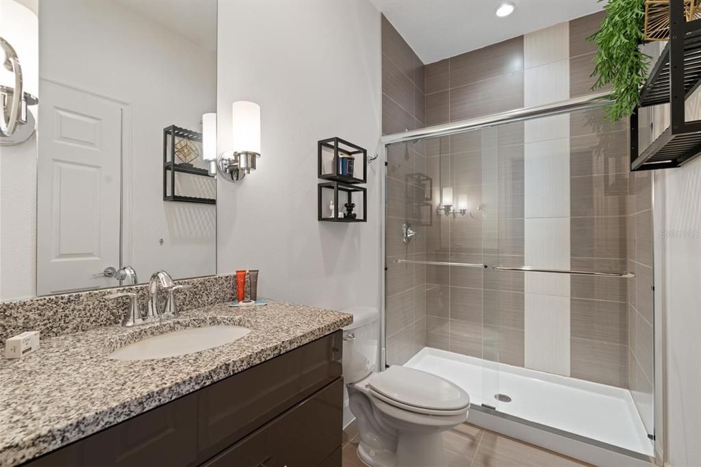 For Rent: $2,500 (3 beds, 2 baths, 1512 Square Feet)